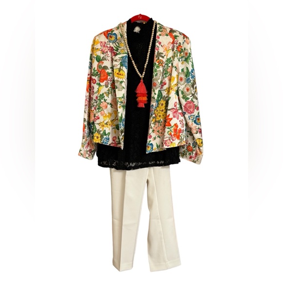 Anne Kline off-white/winter white/ dress slacks. Size 8 Ankle Length. - Picture 5 of 13